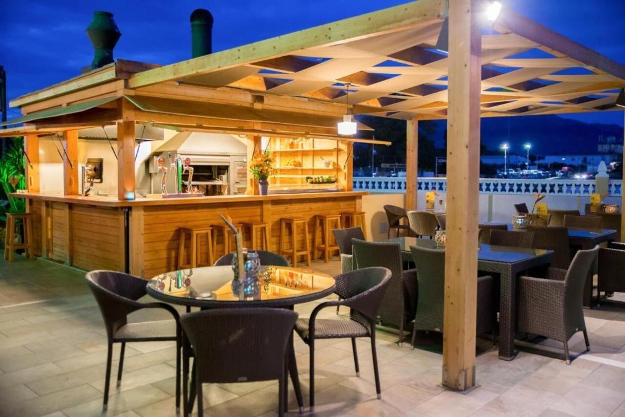Hotel Noguera Альбир Экстерьер фото